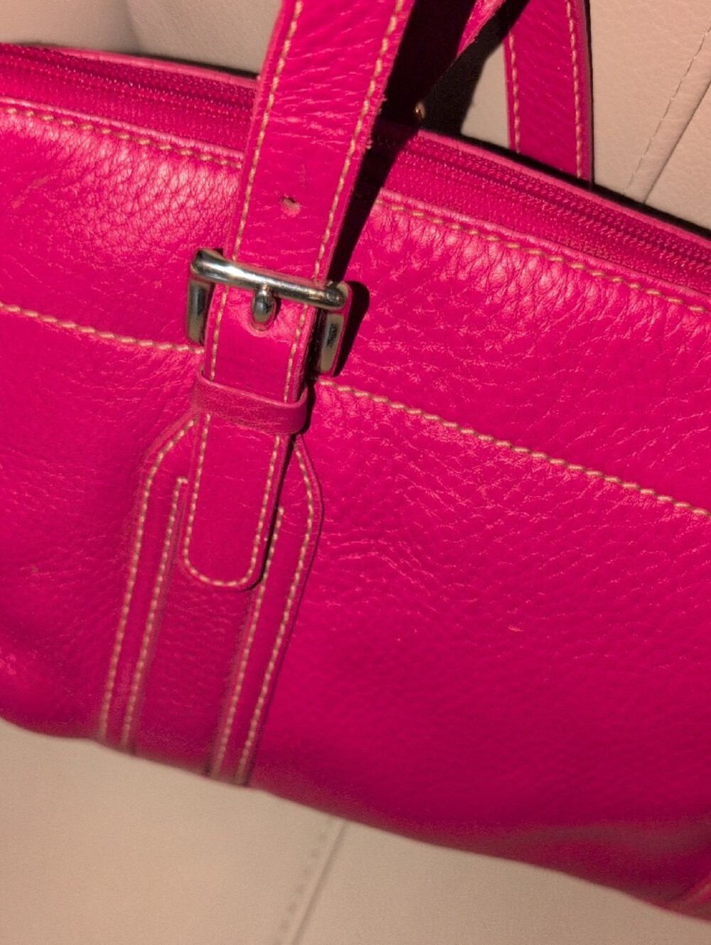 Fossil Fuchsia Leather Shoulder Bag - Picture 7 of 16